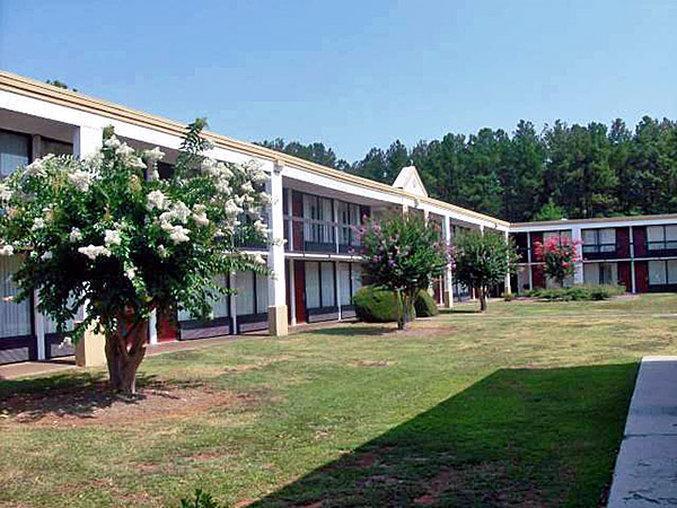 6-conyers, Ga 3* Conyers